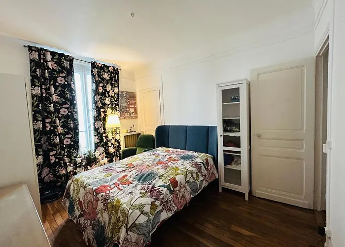 Beautiful And Spacious Apartment In Paris