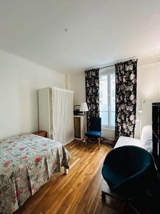Beautiful And Spacious In * Paris