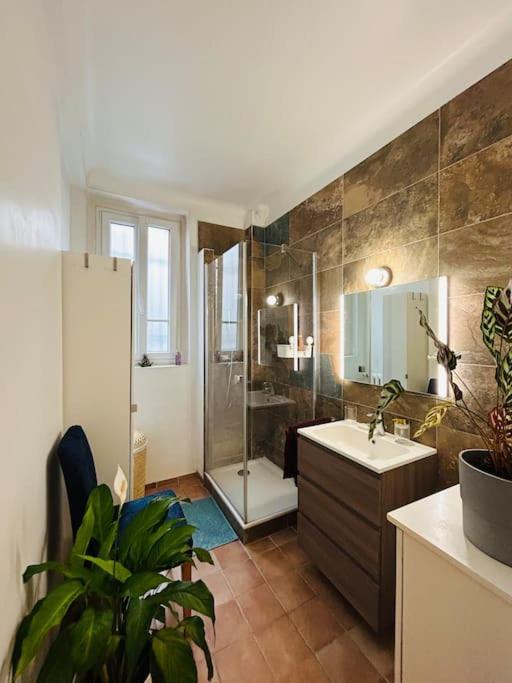 Apartment Beautiful And Spacious In *